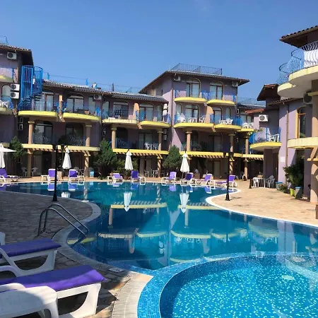 Black Sea Shark Apartmán *